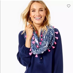 LILLY PULITZER HIGH TIDE INFINITY SCARF IN NAVY